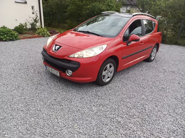 PEUGEOT 207 