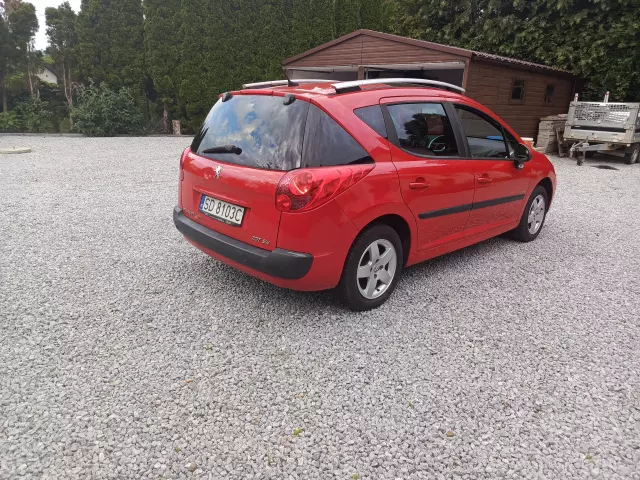 PEUGEOT 207 