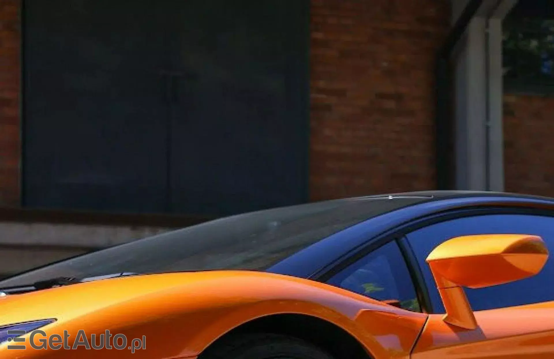 LAMBORGHINI Aventador 