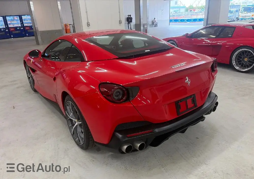 FERRARI Portofino 