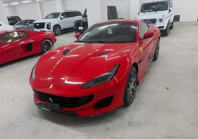 FERRARI Portofino 