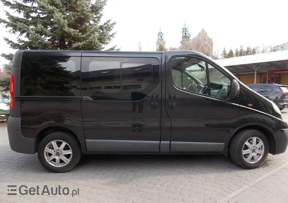 OPEL Vivaro L1H1 Tour