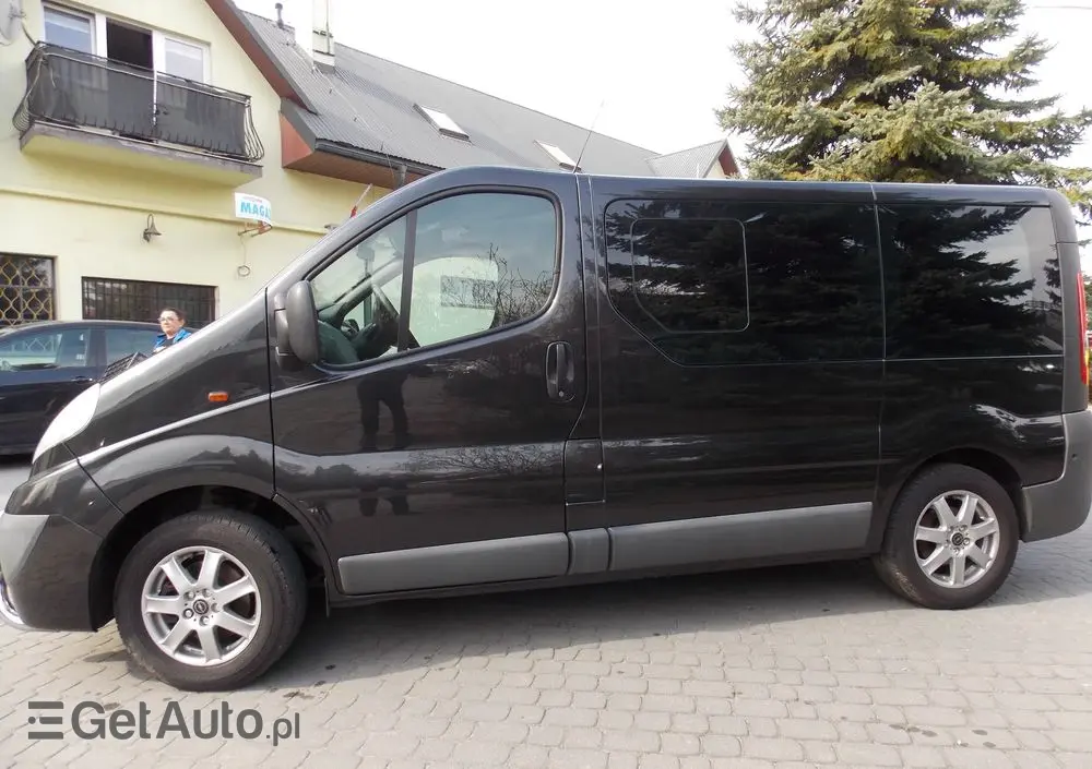 OPEL Vivaro L1H1 Tour