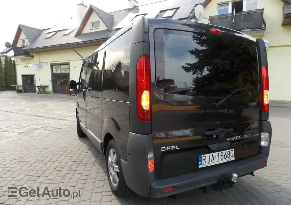 OPEL Vivaro L1H1 Tour