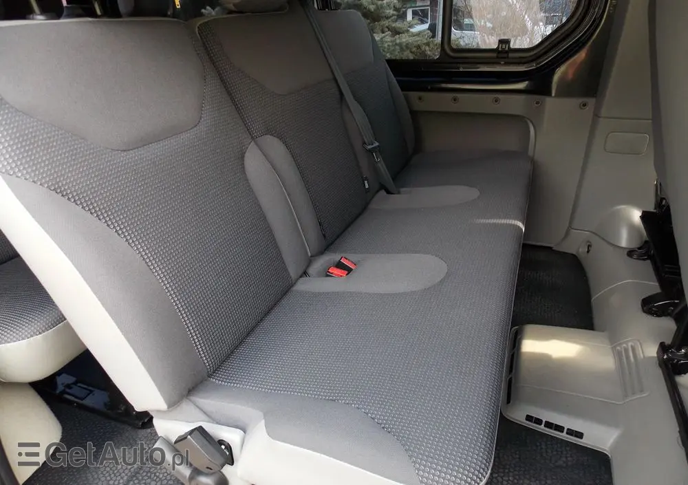 OPEL Vivaro L1H1 Tour