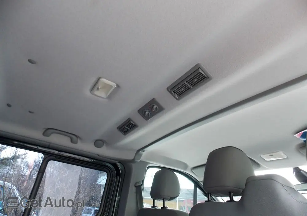 OPEL Vivaro L1H1 Tour