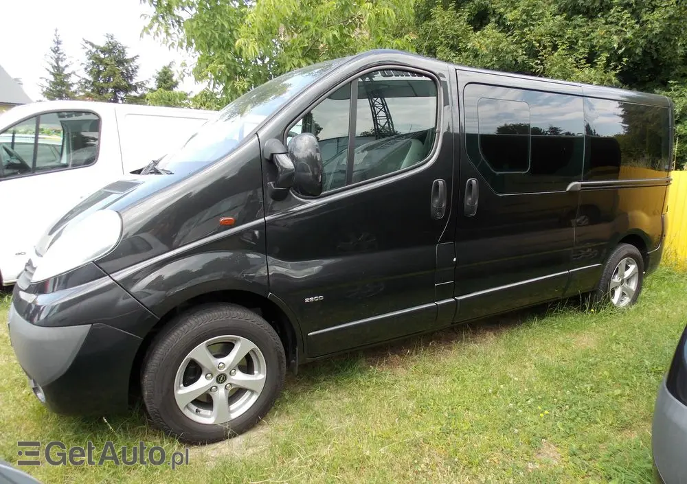 OPEL Vivaro L1H1 Tour