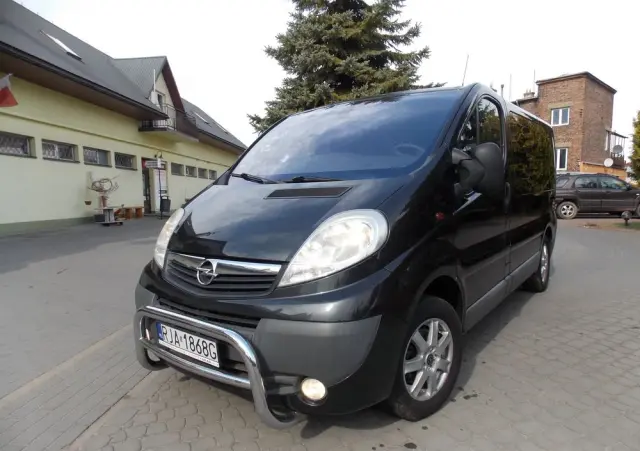 OPEL Vivaro L1H1 Tour