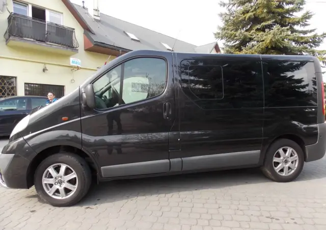 OPEL Vivaro L1H1 Tour