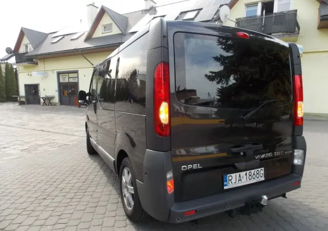 OPEL Vivaro L1H1 Tour