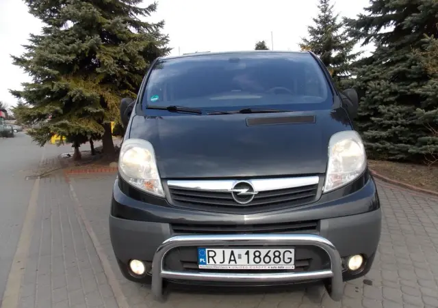 OPEL Vivaro L1H1 Tour