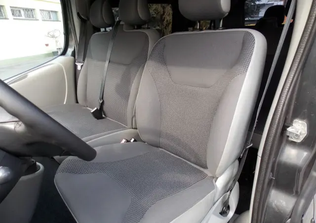 OPEL Vivaro L1H1 Tour