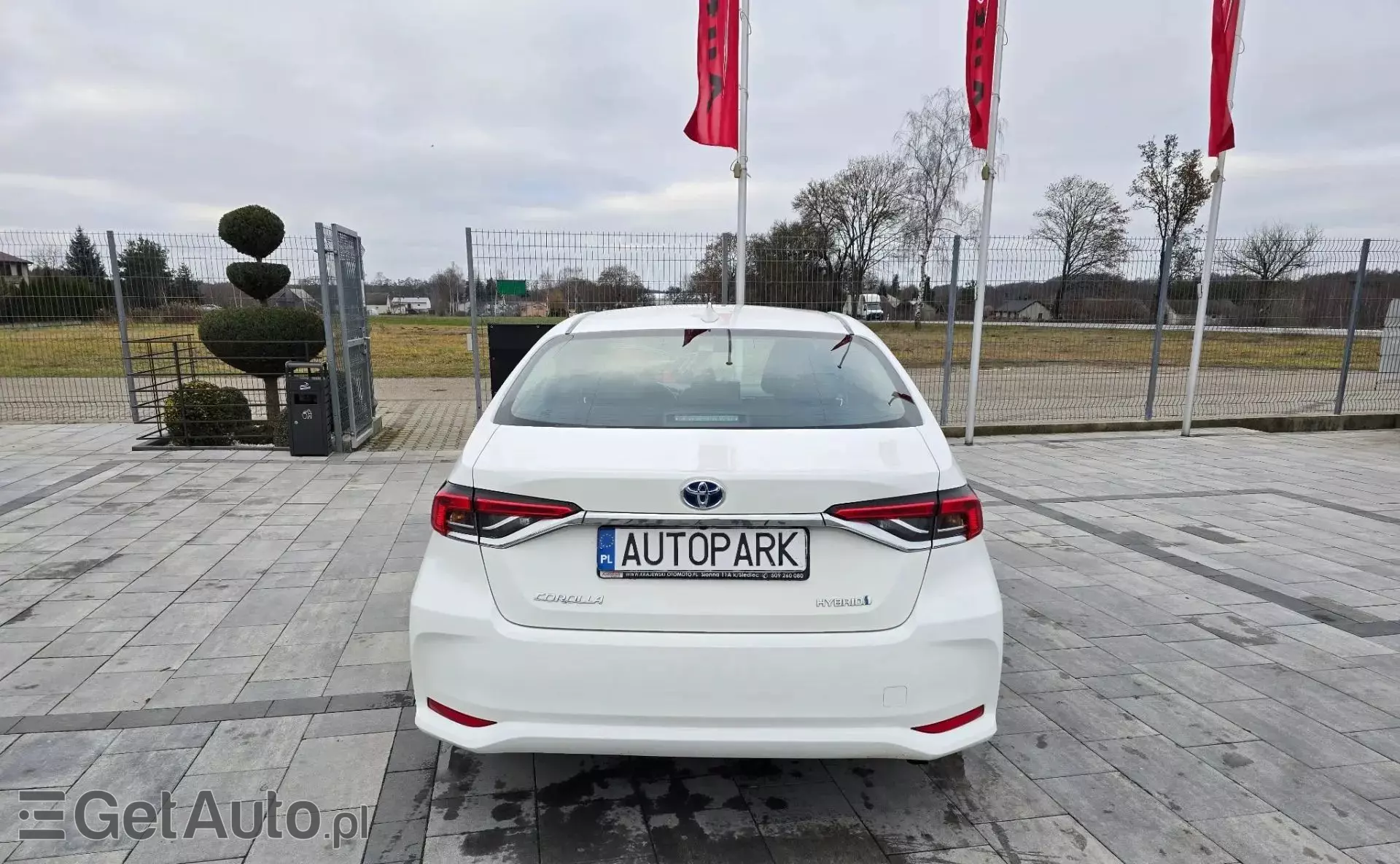 TOYOTA Corolla 1.8i (122 KM) Hybrid CVT