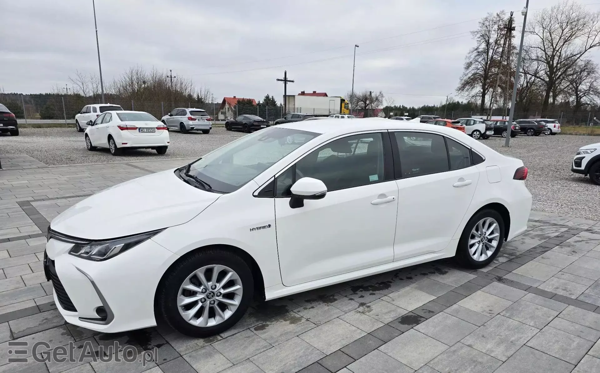 TOYOTA Corolla 1.8i (122 KM) Hybrid CVT