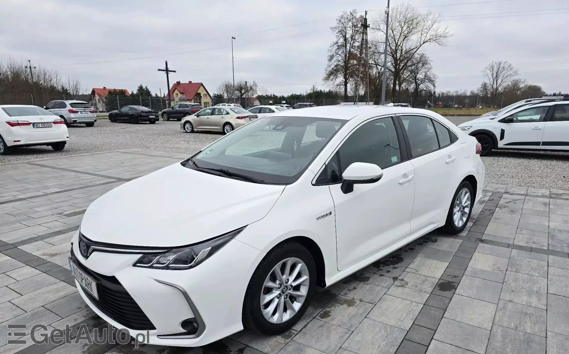TOYOTA Corolla 1.8i (122 KM) Hybrid CVT