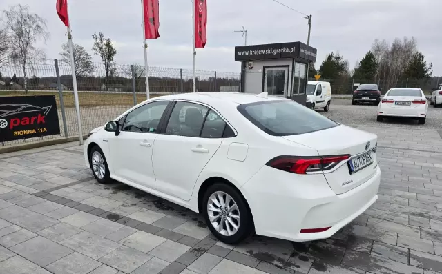 TOYOTA Corolla 1.8i (122 KM) Hybrid CVT