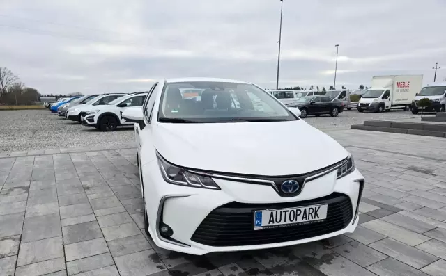 TOYOTA Corolla 1.8i (122 KM) Hybrid CVT