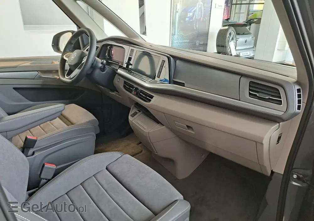 VOLKSWAGEN Multivan 