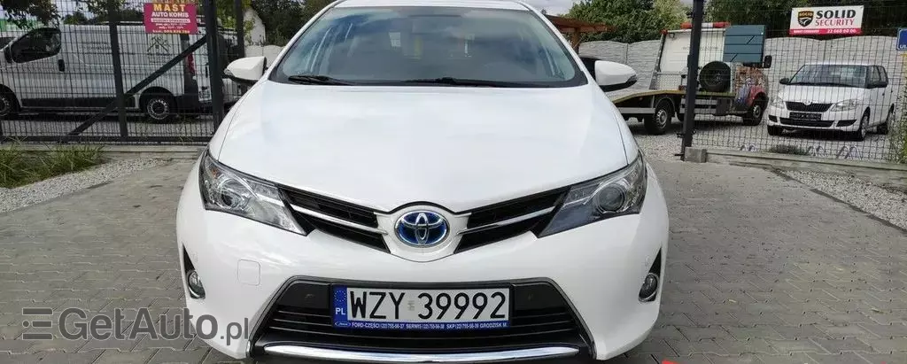 TOYOTA Auris 