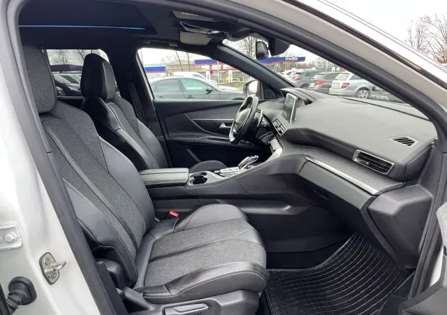 PEUGEOT 5008 1.5 BlueHDi GT S&S EAT8