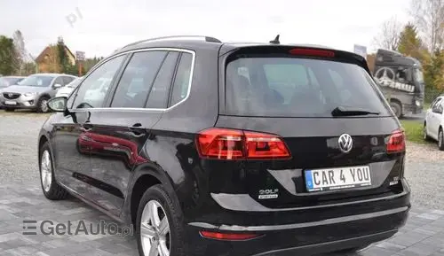 VOLKSWAGEN Golf Sportsvan 