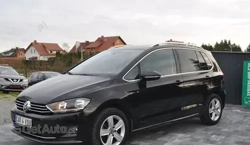 VOLKSWAGEN Golf Sportsvan 