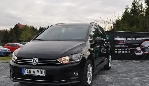 VOLKSWAGEN Golf Sportsvan 