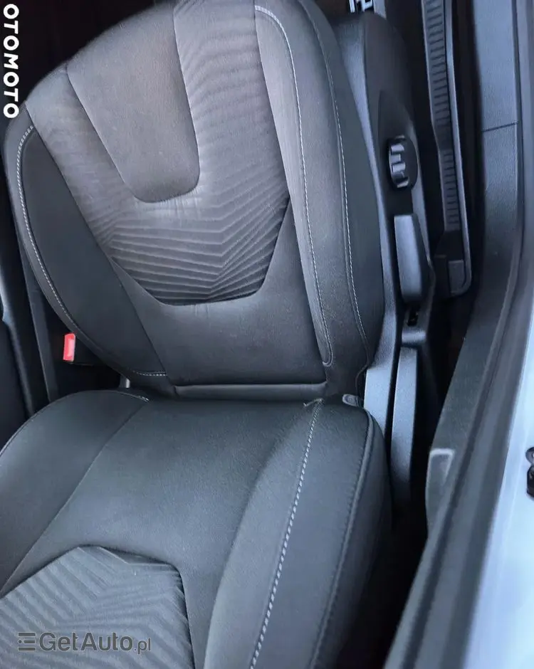 FORD S-Max 2.0 TDCi Titanium PowerShift