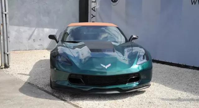 CHEVROLET Corvette 