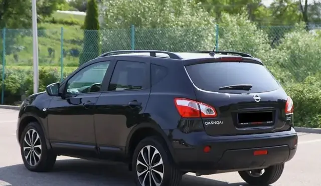 NISSAN Qashqai 