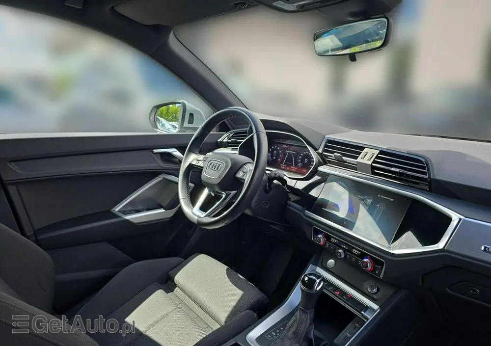 AUDI Q3 35 TFSI S tronic