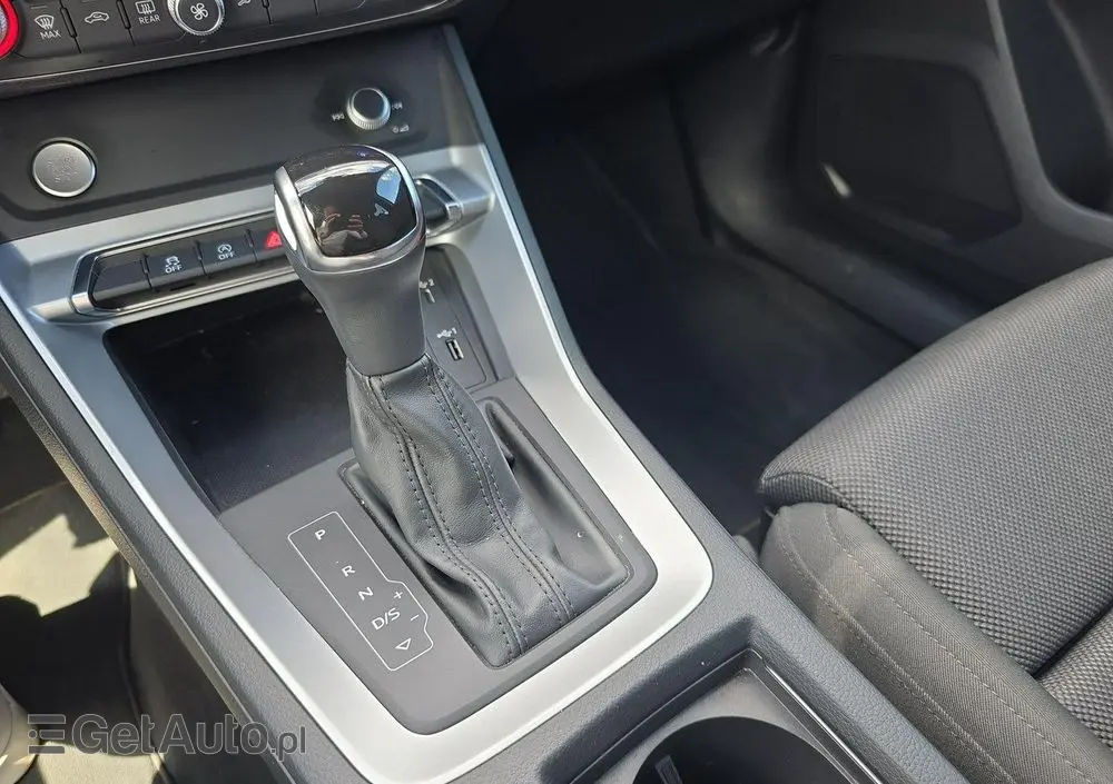 AUDI Q3 35 TFSI S tronic