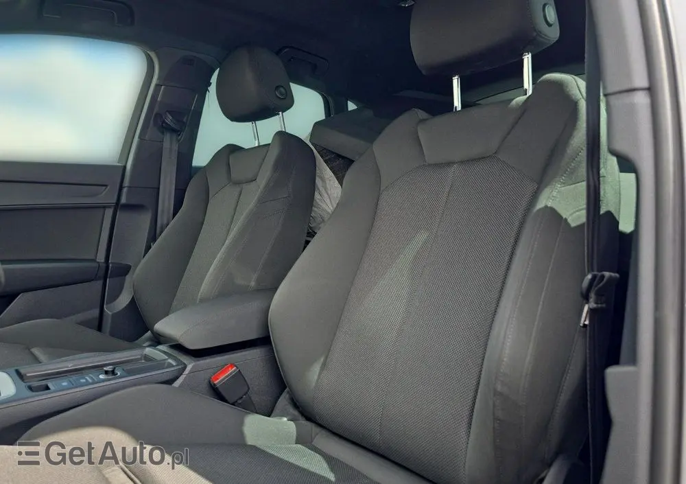 AUDI Q3 35 TFSI S tronic