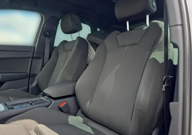 AUDI Q3 35 TFSI S tronic