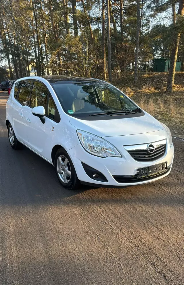 OPEL Meriva 