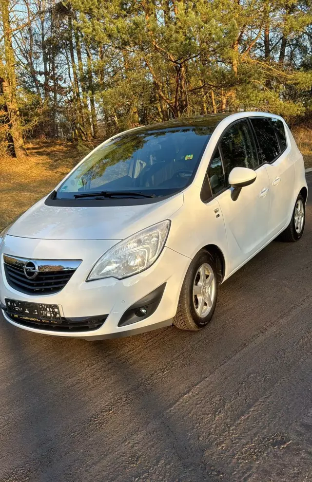 OPEL Meriva 
