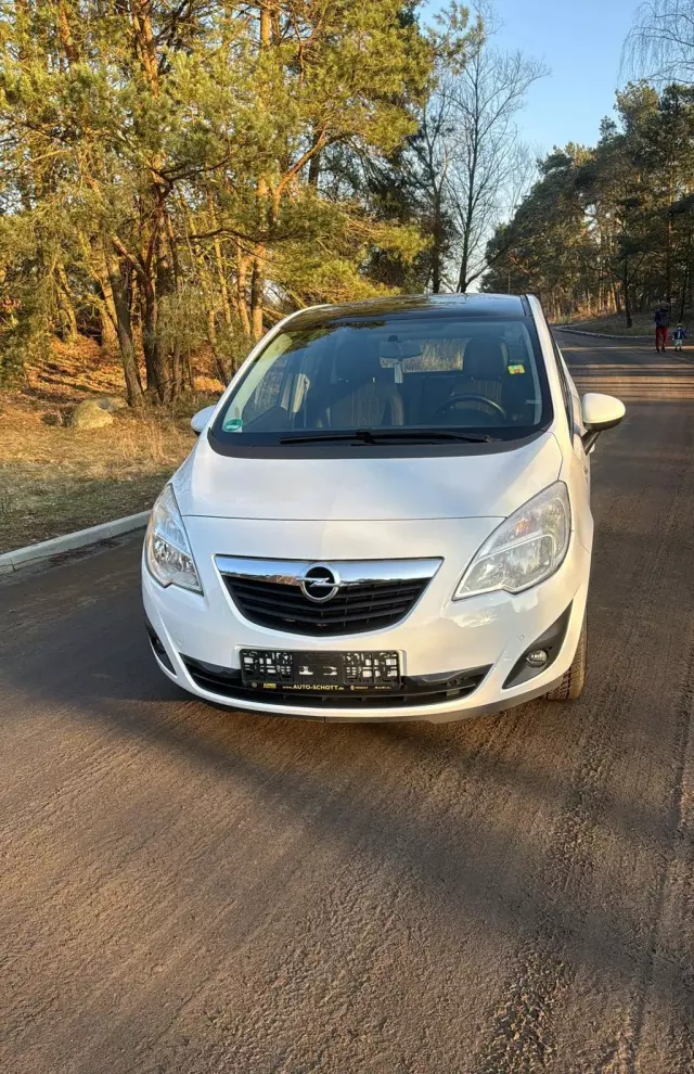 OPEL Meriva 