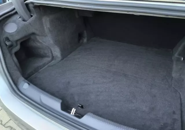 JAGUAR XE 2.0 T Prestige