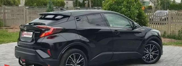 TOYOTA C-hr 