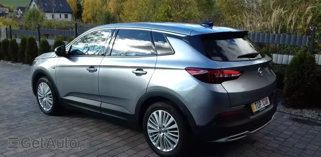 OPEL Grandland 