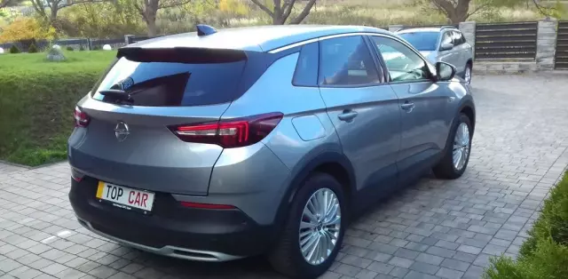 OPEL Grandland 