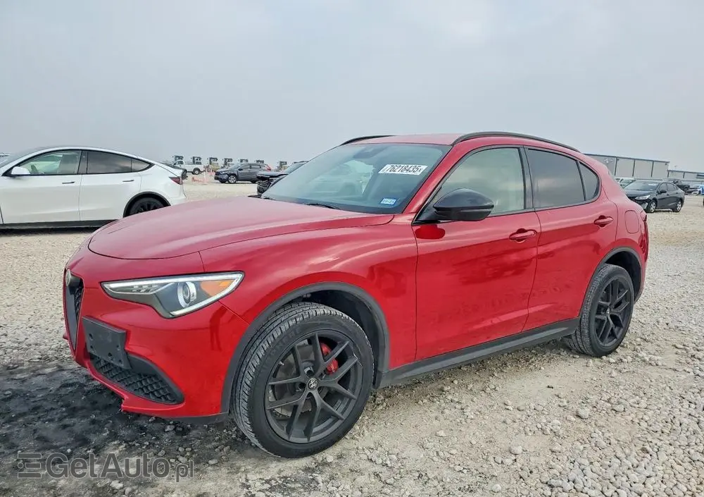ALFA ROMEO Stelvio 2.0 Turbo 16V AT8-Q4 Lusso Ti