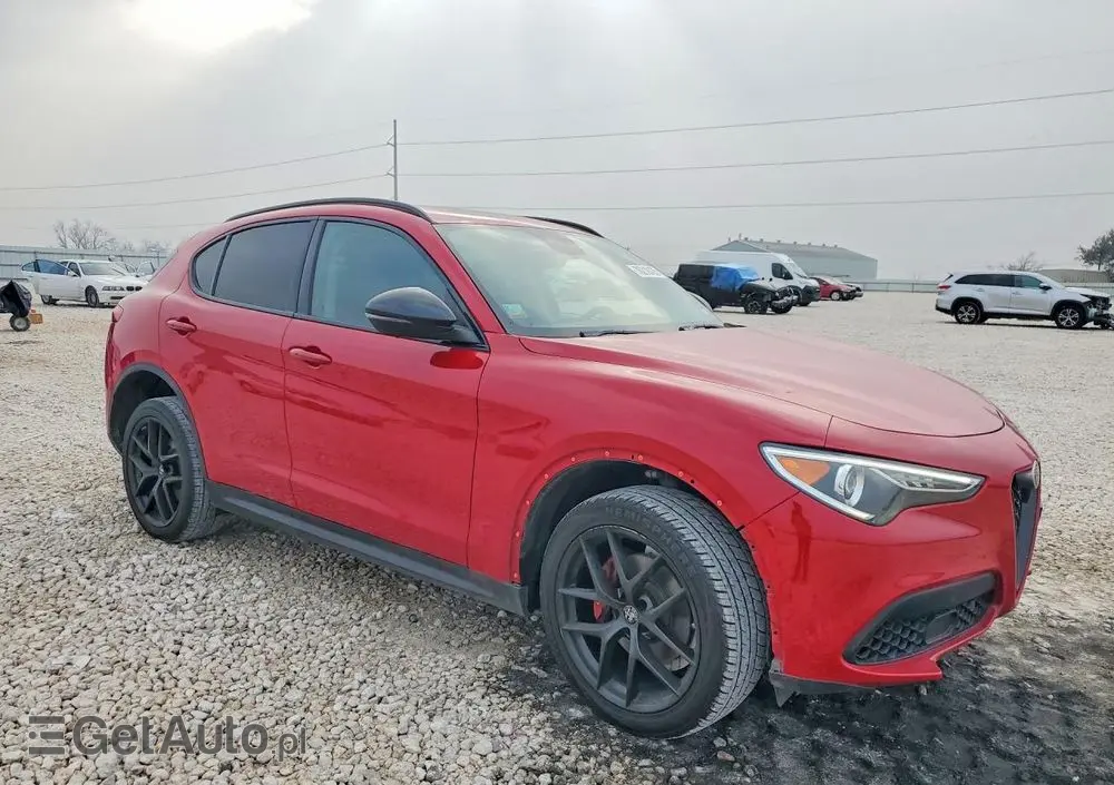 ALFA ROMEO Stelvio 2.0 Turbo 16V AT8-Q4 Lusso Ti