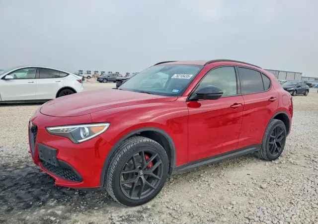 ALFA ROMEO Stelvio 2.0 Turbo 16V AT8-Q4 Lusso Ti