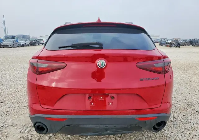 ALFA ROMEO Stelvio 2.0 Turbo 16V AT8-Q4 Lusso Ti