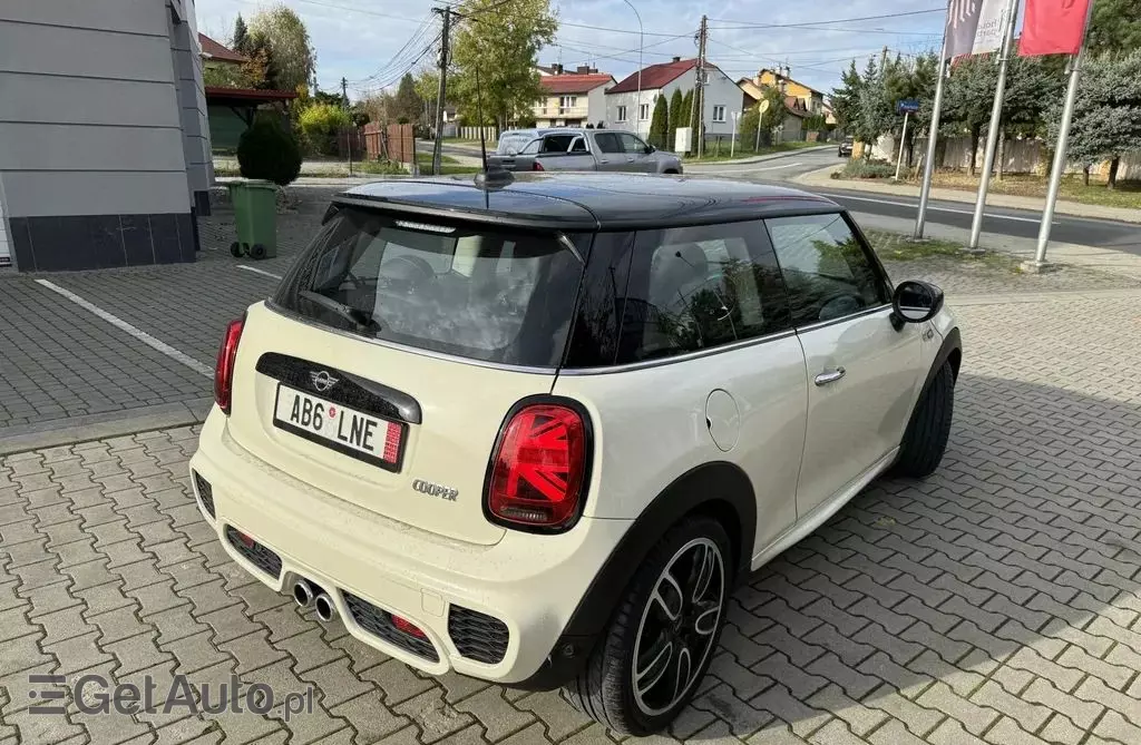 MINI  Mini 