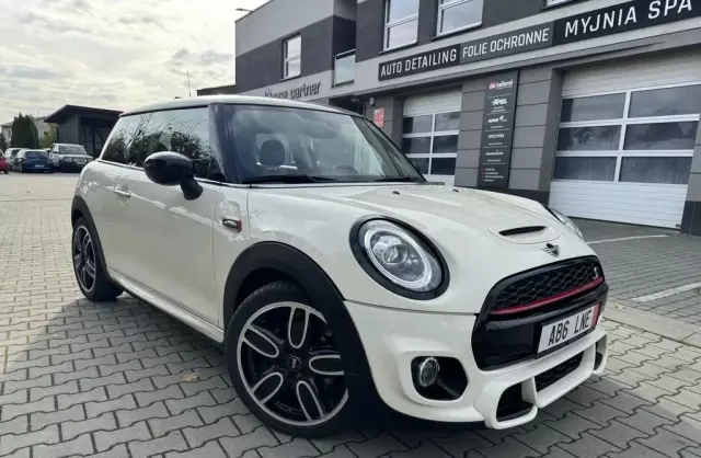 MINI  Mini 