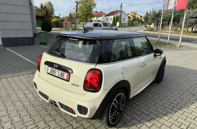 MINI  Mini 
