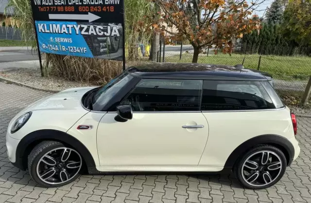 MINI  Mini 