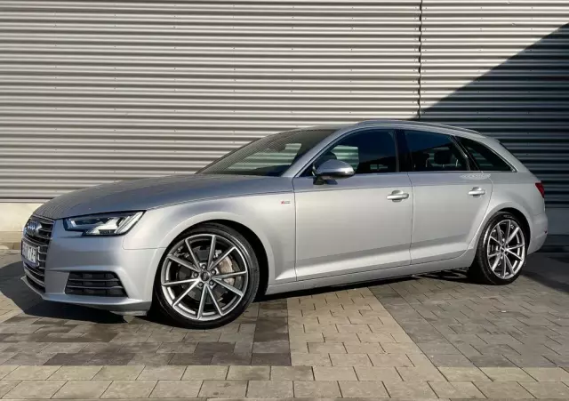 AUDI A4 2.0 TDI Quattro Sport S tronic